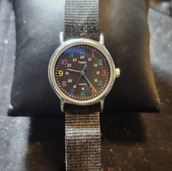 Timex Indiglo Rainbow Weekender Unisex - Picture 2 of 6